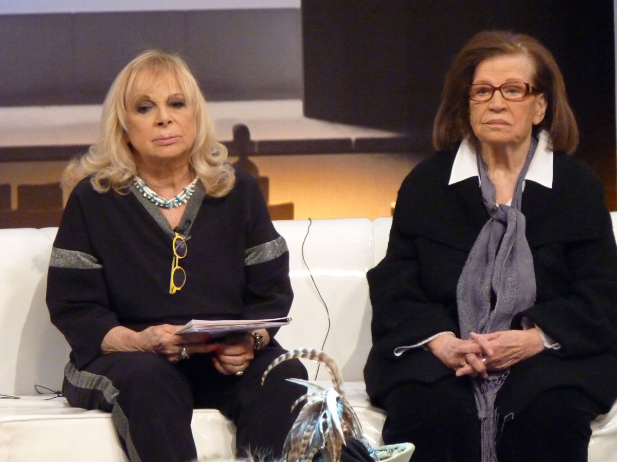 Η Άννα Φόνσου στο TLIFE για τον θάνατο της Κατερίνας Γιουλάκη: «Είμαι πολύ στεναχωρημένη, δεν της άρεσε η δημοσιότητα»