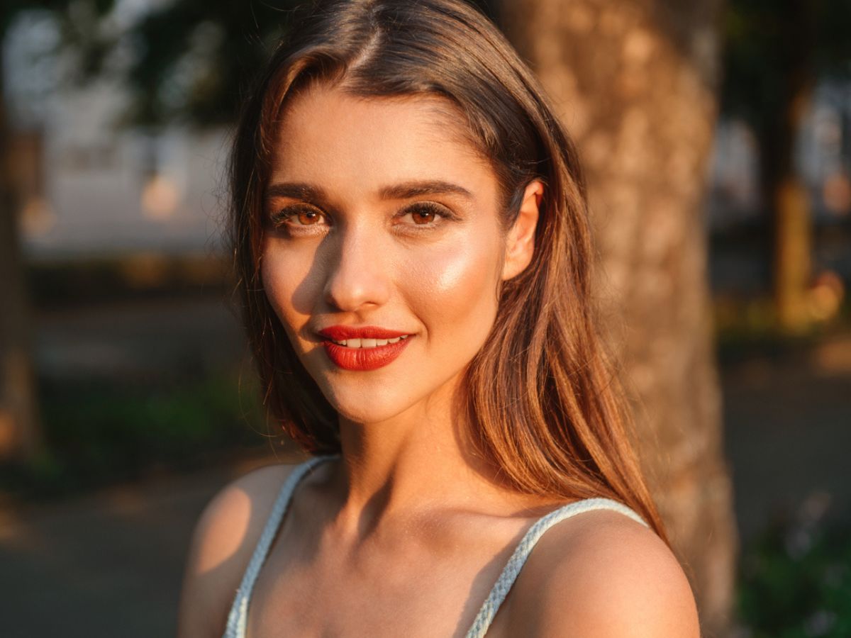 4 έξυπνα bronzer hacks για χρυσαφένια επιδερμίδα