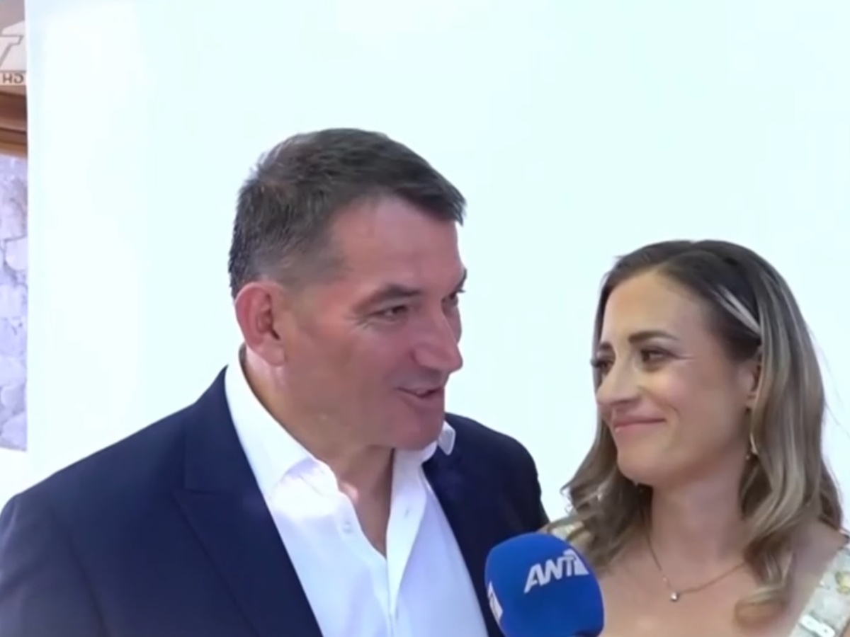 Πύρρος Δήμας: Ο λόγος της απουσίας των μεγάλων παιδιών του από τη βάπτιση της κόρης του – Η αποκάλυψη για τον γάμο του γιου του