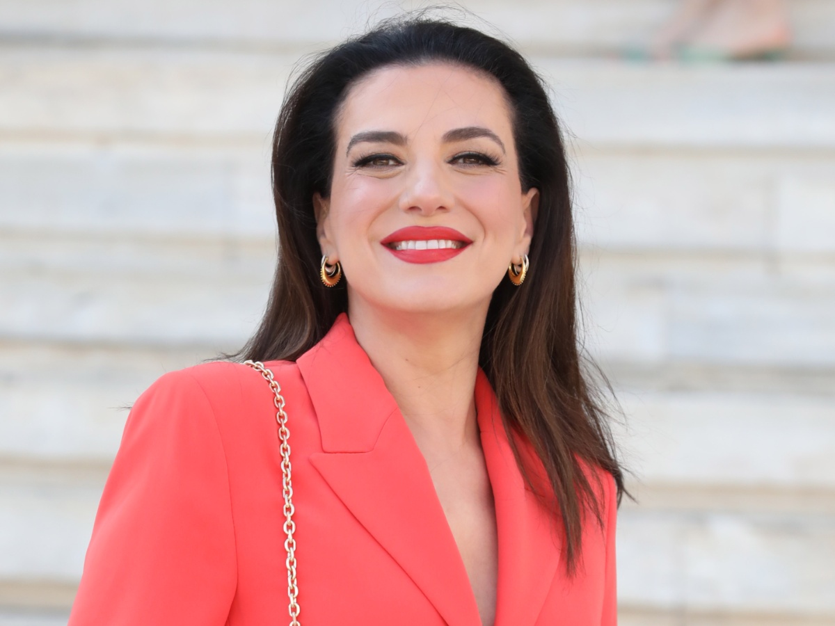 Φωτεινή Δάρρα: Το ντουέτο με την 12χρονη κόρη της, Ρωξάνη – «Το να τραγουδάς μαζί της δεν είναι εύκολο»