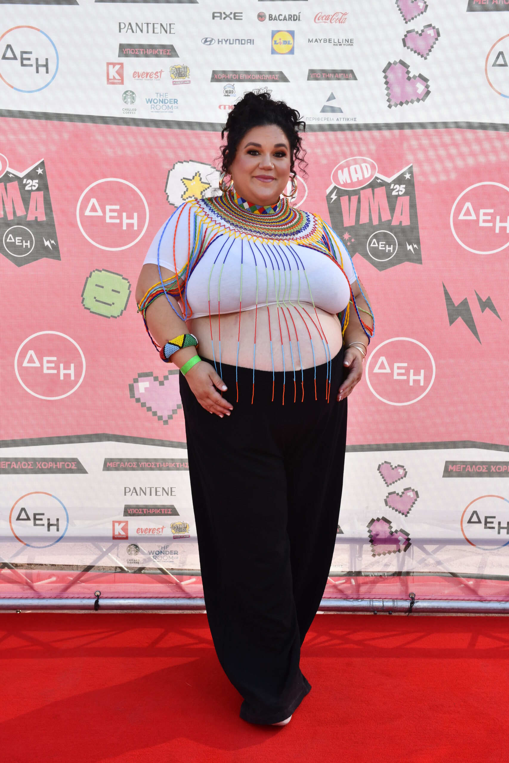 MAD VMA 2025: Η εμφάνιση της Αφροδίτης Γεροκωνσταντή στον όγδοο μήνα της εγκυμοσύνης της