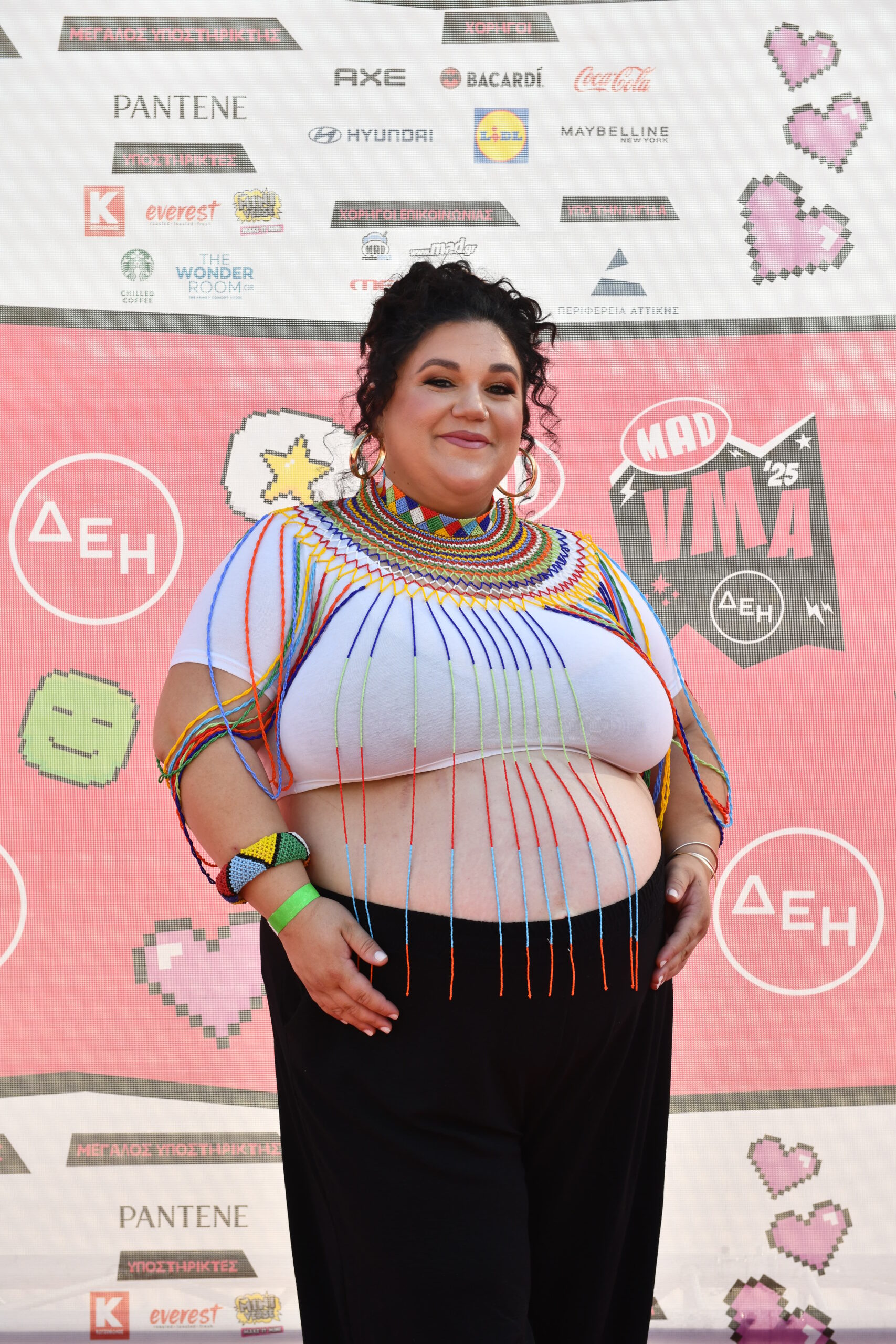 MAD VMA 2025: Η εμφάνιση της Αφροδίτης Γεροκωνσταντή στον όγδοο μήνα της εγκυμοσύνης της