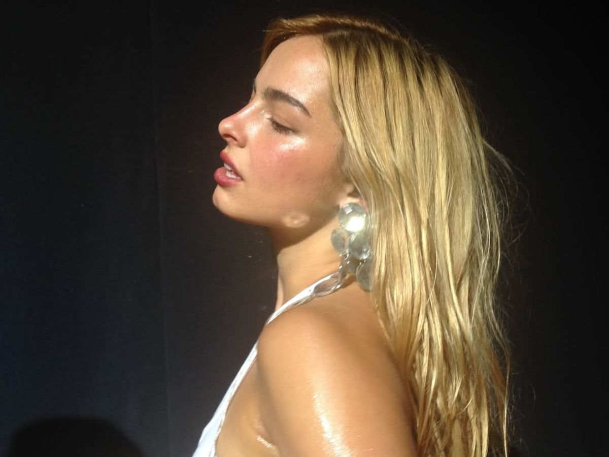 Μilkshake Blonde: Η ξανθιά απόχρωση μαλλιών που κάνει θραύση
