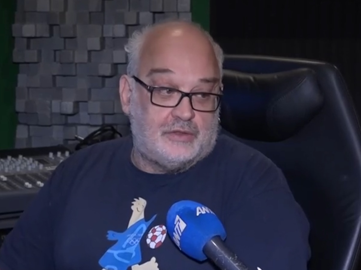 Γιώργος Μουκίδης για τη συναυλία – αφιέρωμα στον Βασίλη Καρρά: «Εκτός από ορισμένες εξαιρέσεις, οι υπόλοιποι εκτέθηκαν»