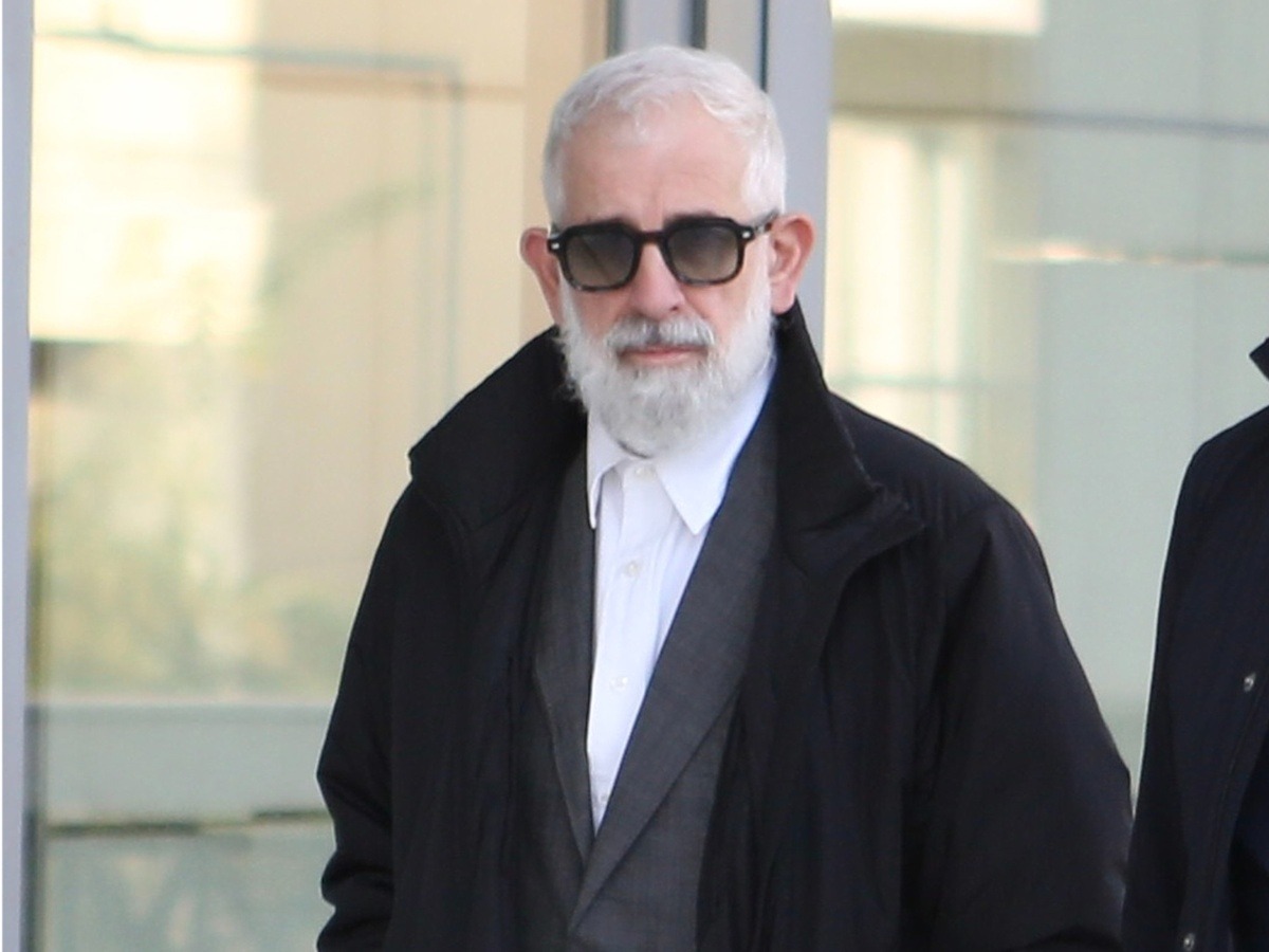 Πέτρος Φιλιππίδης: Διακοπή στη δίκη λόγω τηλεφωνήματος για βόμβα στο Εφετείο
