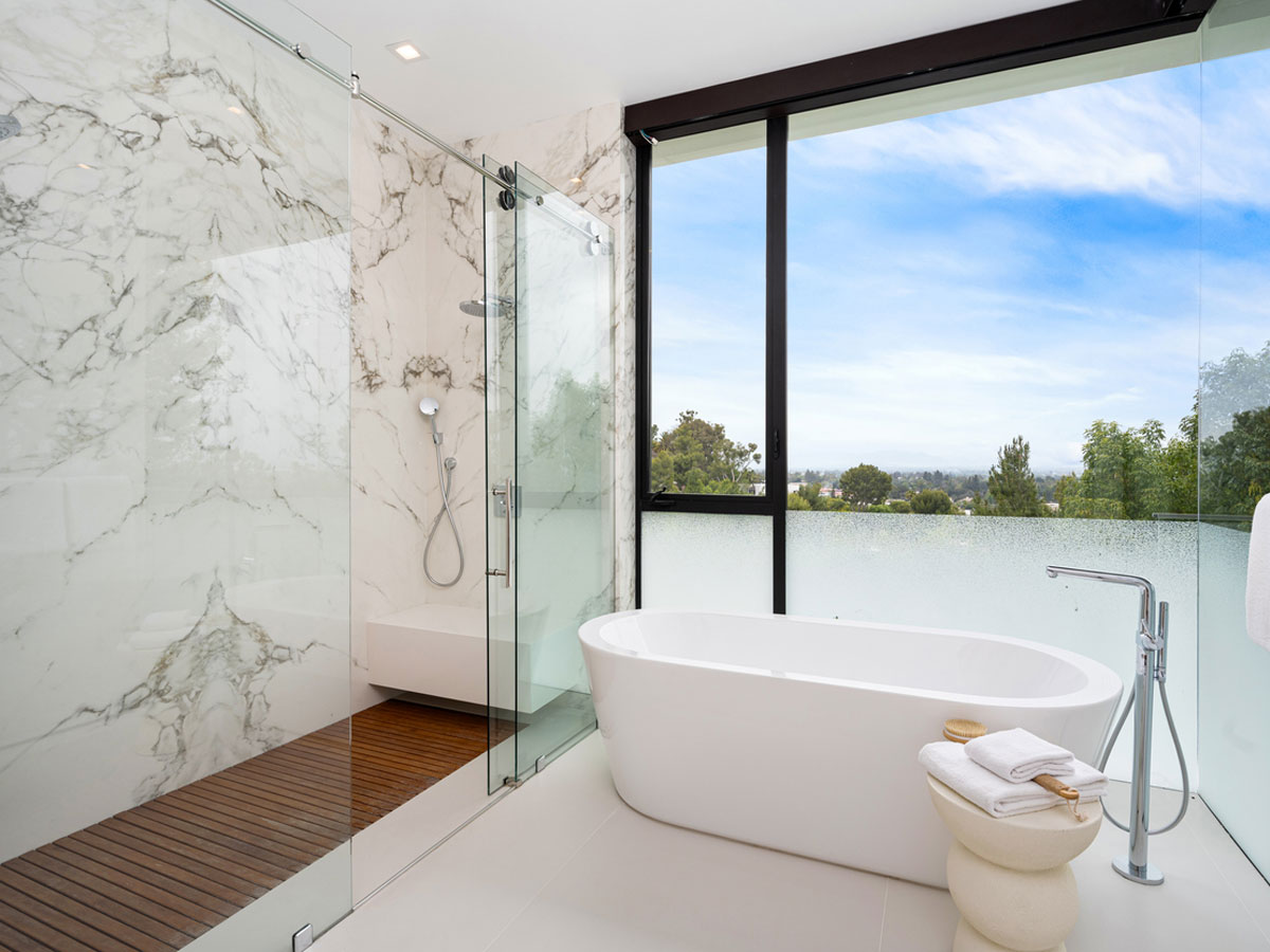 Γιατί όλοι μιλούν για τα wet rooms; Μάθε πώς θα κάνεις το μπάνιο σου να μοιάζει με πολυτελές spa