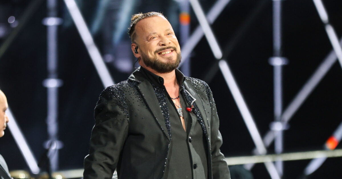 Χρήστος Δάντης: Ξανά στο νοσοκομείο ο τραγουδιστής – Το βίντεο που δημοσίευσε η σύντροφός του, Ασημίνα Χατζηανδρέου