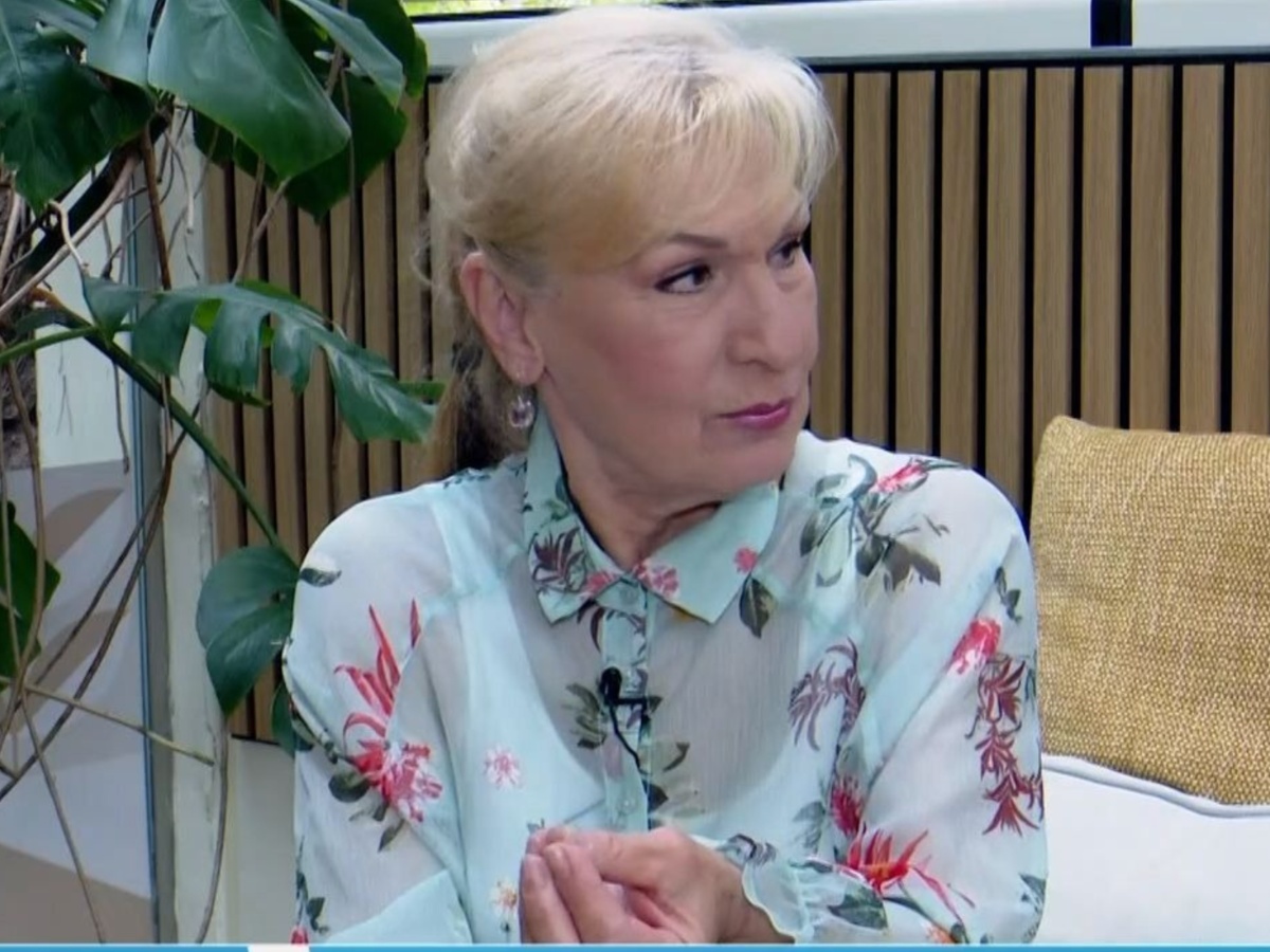 Σόφη Ζαννίνου: «Γιατί να φορτωθώ έναν σύντροφο; Για να πηγαίνω στα μοναστήρια να ανάβω το κερί;»