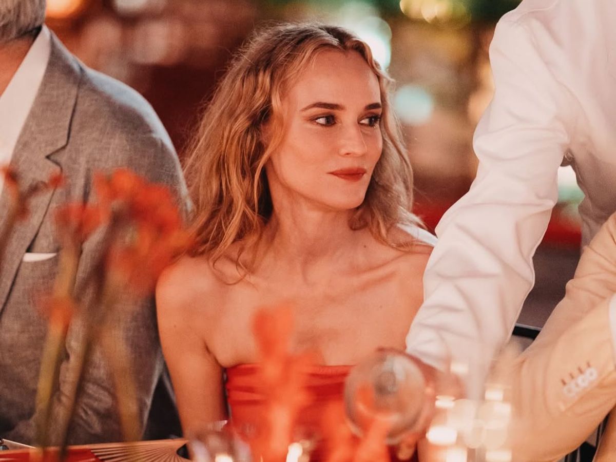 Diane Kruger: Με μονοχρωματικό μακιγιάζ και beach waves στη Ρώμη