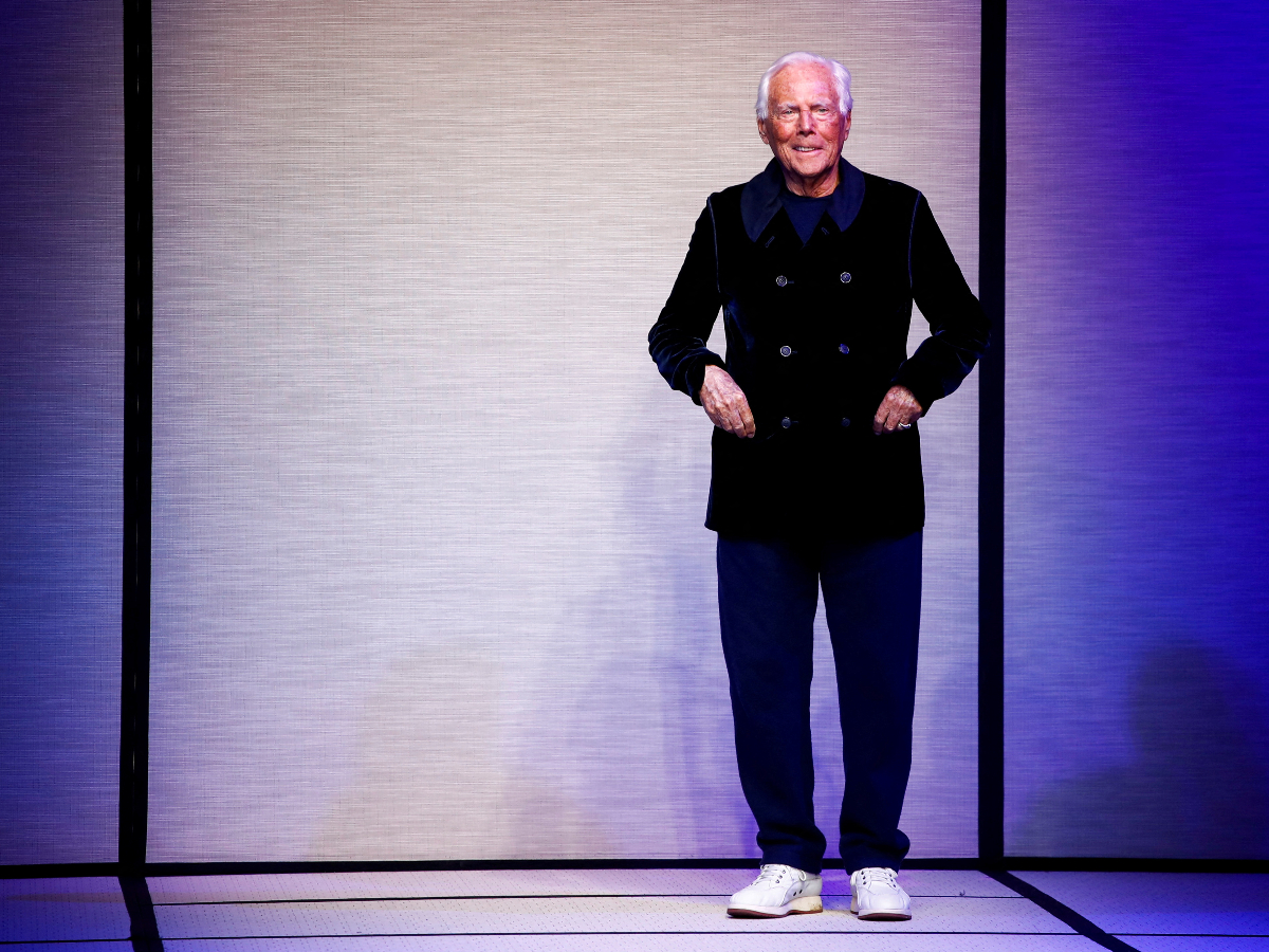 Giorgio Armani: Ο αυτοκράτορας της κομψότητας γίνεται 91 – Ένας ζωντανός θρύλος της μόδας