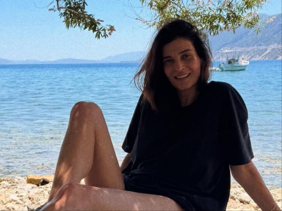 Αντιγόνη Κουλουκάκου: Οι τόπλες φωτογραφίες από την παραλία