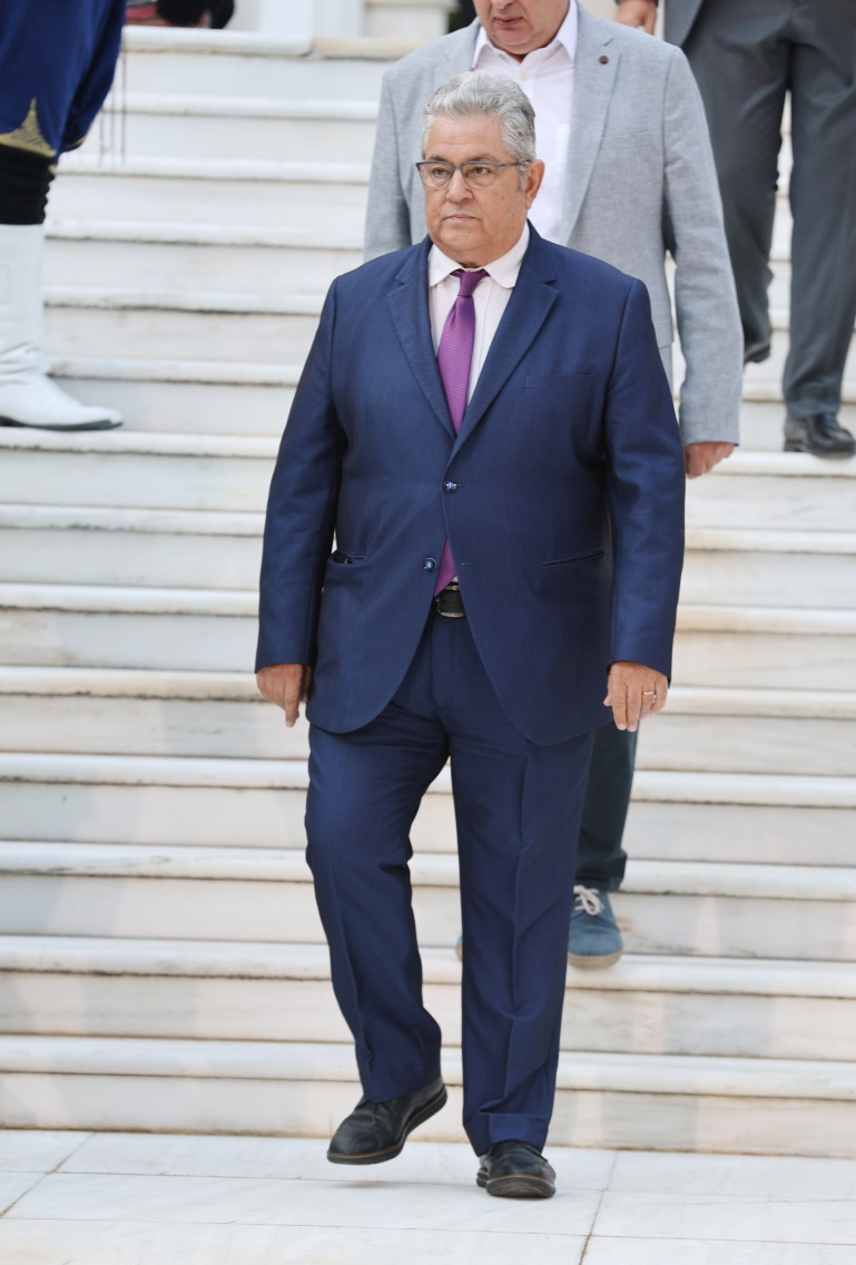 Προεδρικό Μέγαρο: Οι γυναικείες παρουσίες της δεξίωσης - Οι αέρινες, οι κομψές και οι «εκτός θέματος» 39 koutsoumpas