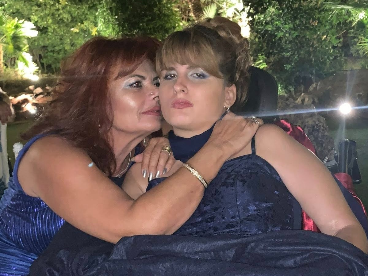 Μυρτώ της Πάρου: 13 χρόνια από τη φρικτή επίθεση – «Ένα τέρας έλιωσε το κεφάλι του παιδιού μου» γράφει η μητέρα της