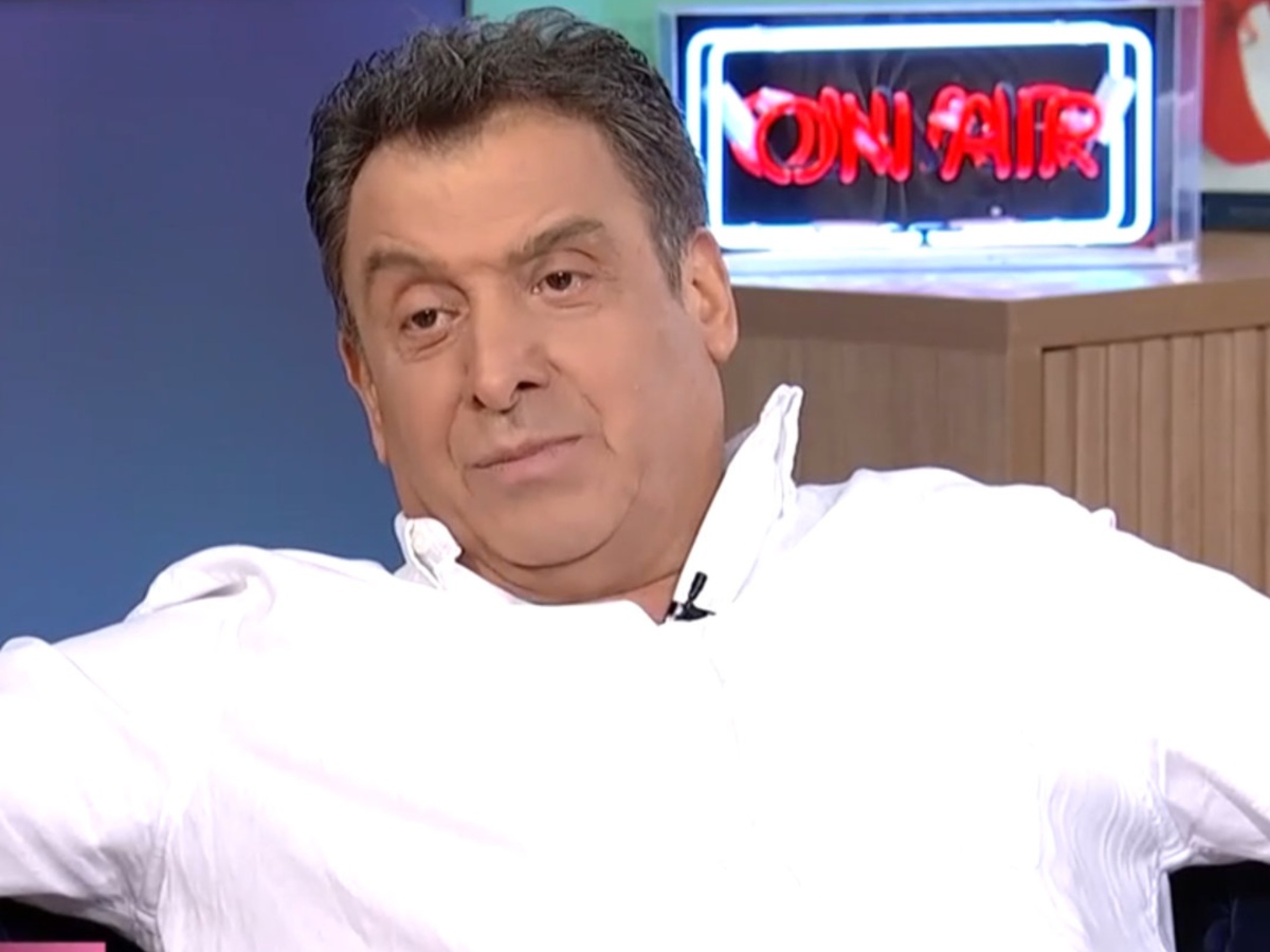 Πάνος Σταθακόπουλος: «Μου χτυπούσαν την πόρτα του σπιτιού μου, ενώ ήμουν ντυμένος καλόγρια»