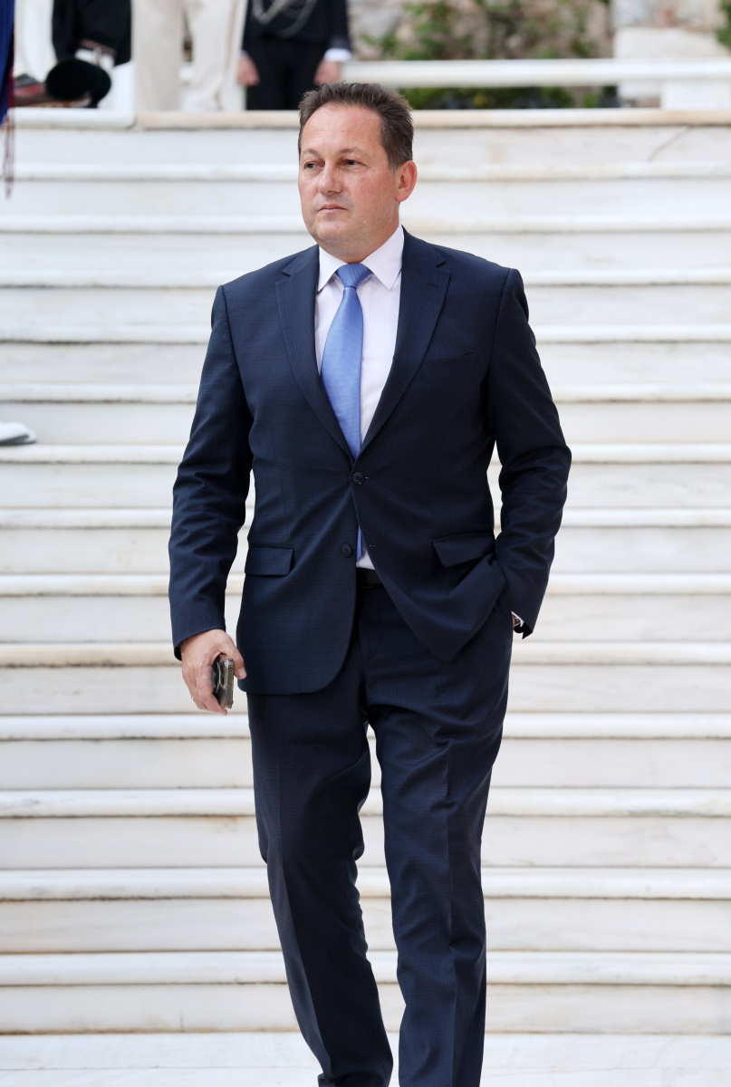 Προεδρικό Μέγαρο: Οι γυναικείες παρουσίες της δεξίωσης - Οι αέρινες, οι κομψές και οι «εκτός θέματος» 37 petsas