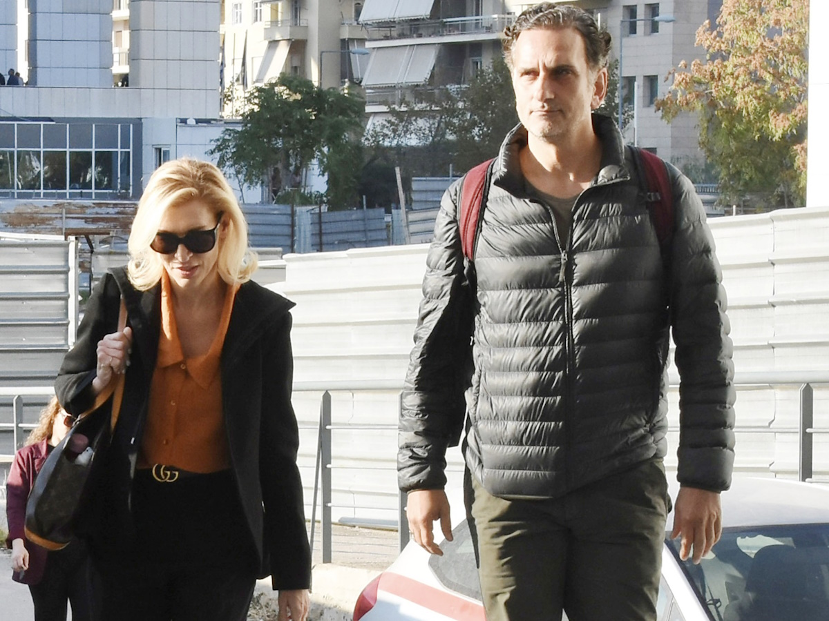 Νίκος Ψαρράς: «Η Ζέτα Δούκα εκσφενδονίστηκε στον τοίχο όταν την κλώτσησε ο Γιώργος Κιμούλης» – Όσα κατέθεσε στη δίκη