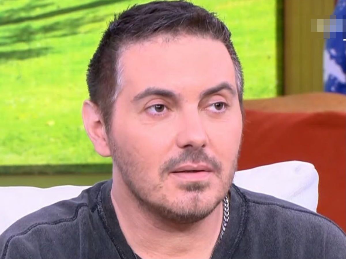 Μιχάλης Χατζηγιάννης: «Όταν χωρίζω μού είναι πιο εύκολο να γράψω ένα καινούργιο τραγούδι»