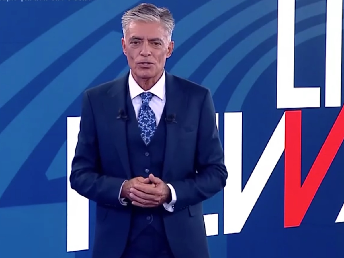 Ο Νίκος Ευαγγελάτος έκανε πρεμιέρα με το Live News στο Mega – «Μας λείψατε πολύ»