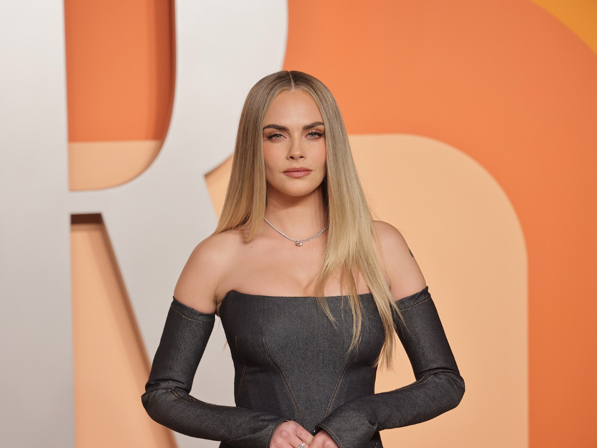 Η Cara Delevingne δίνει spoiler για το τι θα κυριαρχήσει στο street style το φθινόπωρο