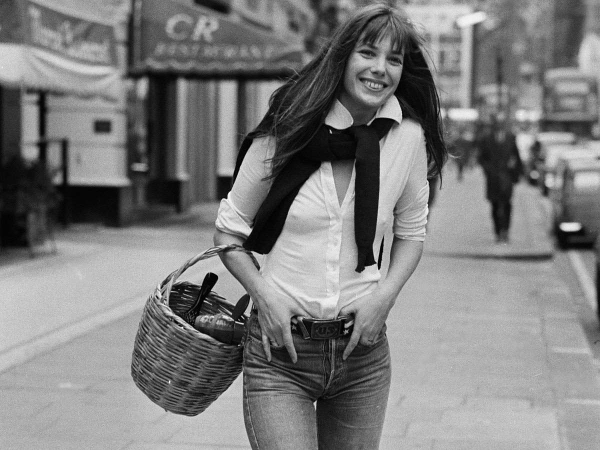 Jane Birkin: Ένα βιβλίο για την πολυτάραχη ζωή του απόλυτου fashion icon