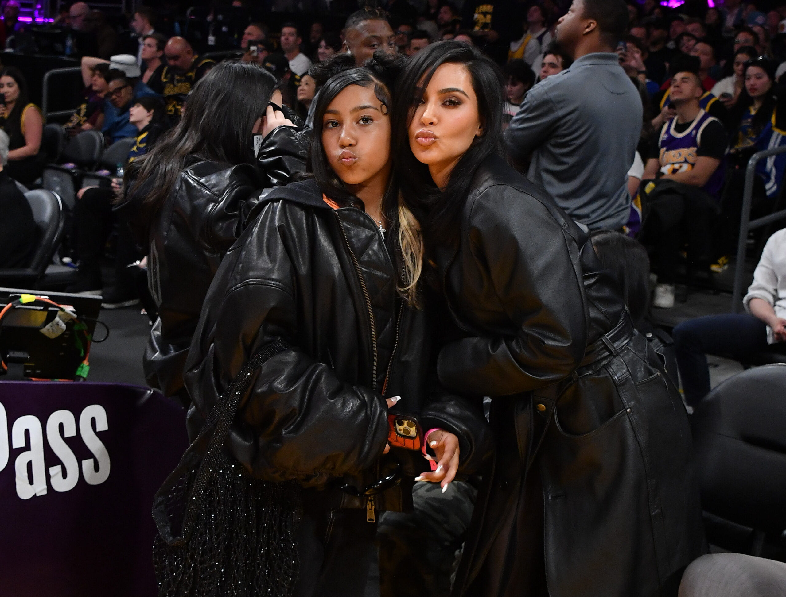 Kim Kardashian: Η εμφάνιση της κόρης της North West προκάλεσε θύελλα αντιδράσεων στα social media