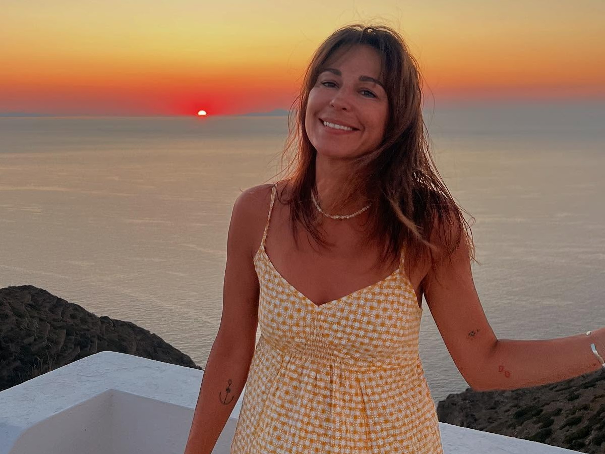 Κατερίνα Παπουτσάκη: Διακοπές στην Σητεία με τον σύντροφό της, Θάνο Χατζόπουλο – Φωτογραφίες