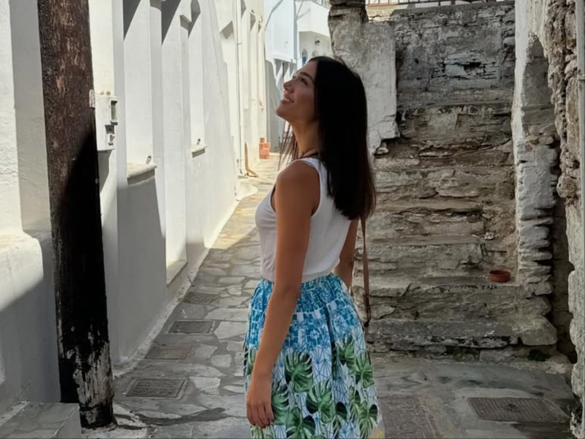 Μελίνα Νικολαΐδη: Με κόκκινο μπικίνι στις πρώτες διακοπές μετά τον χωρισμό της