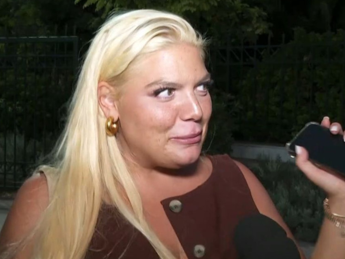 Δανάη Μπάρκα: «Προσπαθώ να μπαίνω στη θέση τους και στα θέματά τους, λυπάμαι» – Η απάντηση για τα αρνητικά σχόλια