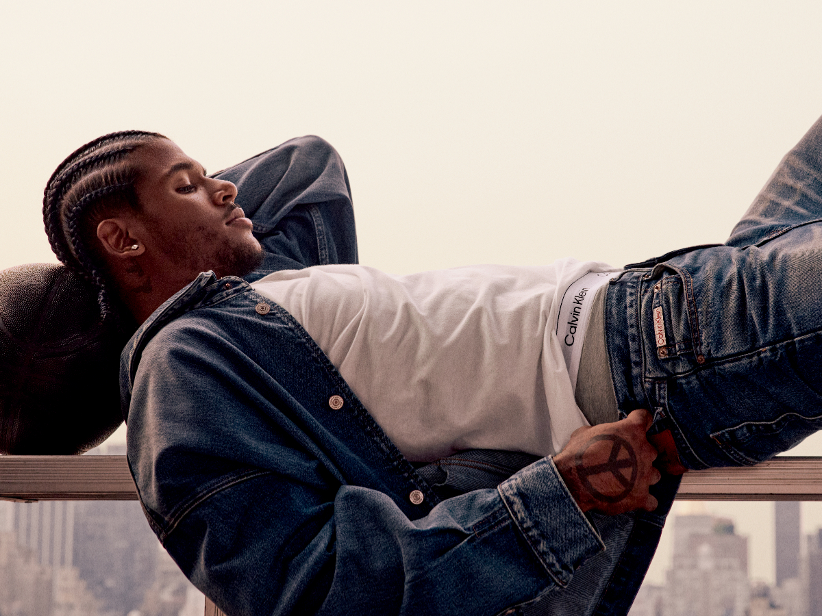 Η Calvin Klein παρουσιάζει τον super star αθλητή Trent Alexander-Arnold στην νέα καμπάνια της