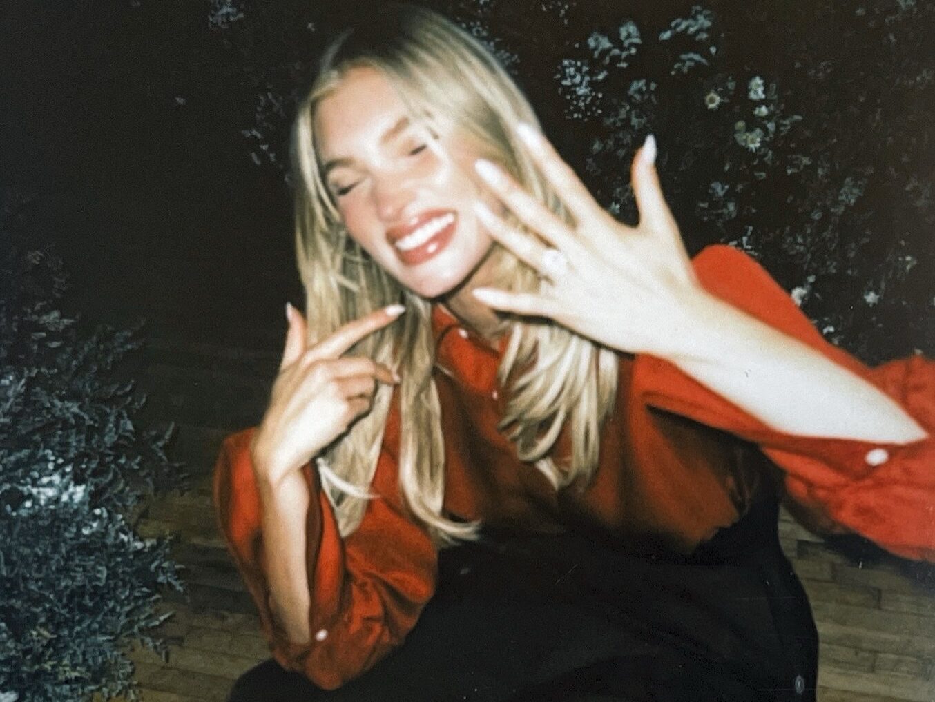 Elsa Hosk & Tom Daly: O αρραβώνας που μοιάζει με σύγχρονο παραμύθι – Το Tiffany δαχτυλίδι του ενός εκατομμυρίου δολαρίων
