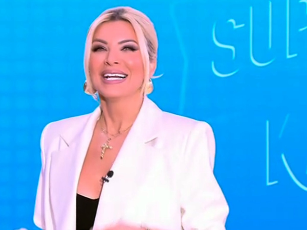 Κατερίνα Καινούργιου: «Κοιτάω το πλάνο μου και βλέπω ότι έχω παχύνει»