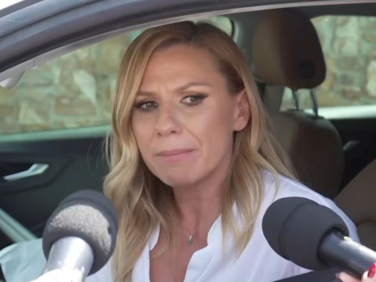 Κατερίνα Καραβάτου: «Γιατί να μη με δείτε καλεσμένη στην Ελένη Τσολάκη;» – Η on camera αντίδραση μετά το φινάλε στον ANT1