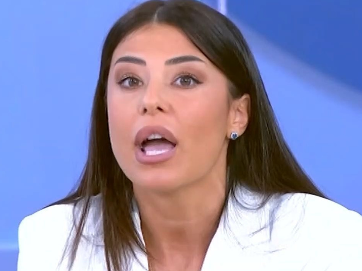 Αφροδίτη Λατινοπούλου: «Έχετε δει εσείς γύφτους να πληρώνουν φόρους; Είναι αστείο αυτό»