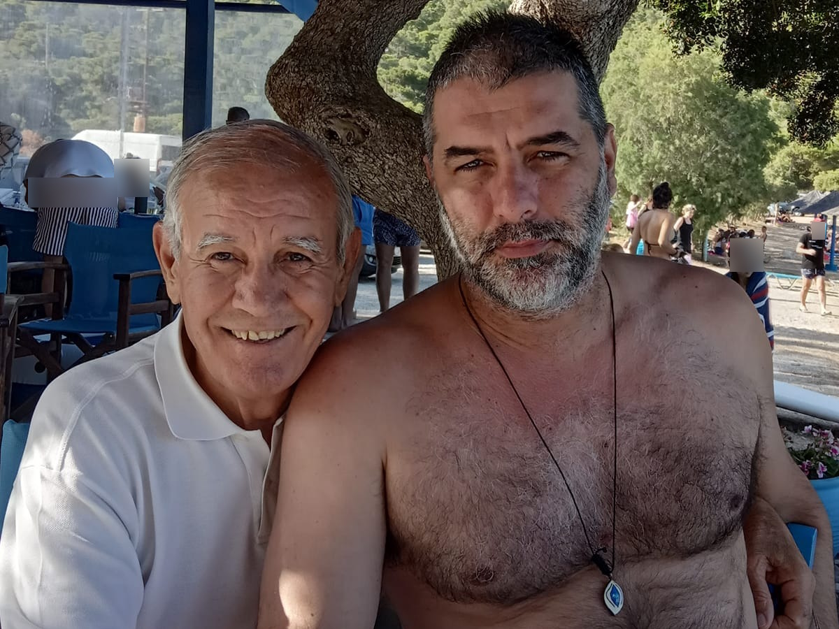 Βασίλης Μπισμπίκης: Ο πατέρας του για πρώτη φορά μετά το τροχαίο – «Αυτά συμβαίνουν καθημερινά»