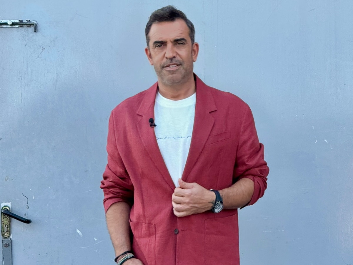 Στέφανος Κωνσταντινίδης: Η αιχμηρή ανάρτηση – «Προσπαθεί έναν χρόνο τώρα να διαφημίσει την εκπομπή του πάνω σε πρώην παρουσιάστρια του»
