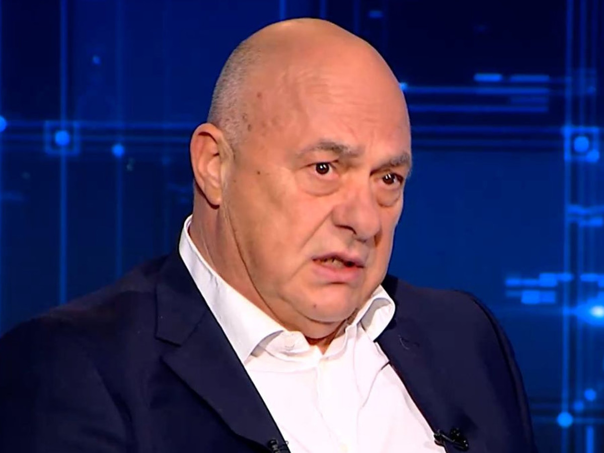 Αχιλλέας Μπέος: «Έχω συνευρεθεί σεξουαλικά με μαύρη και ήταν θεά – Είμαι ρατσιστής μετά από όλα αυτά;»