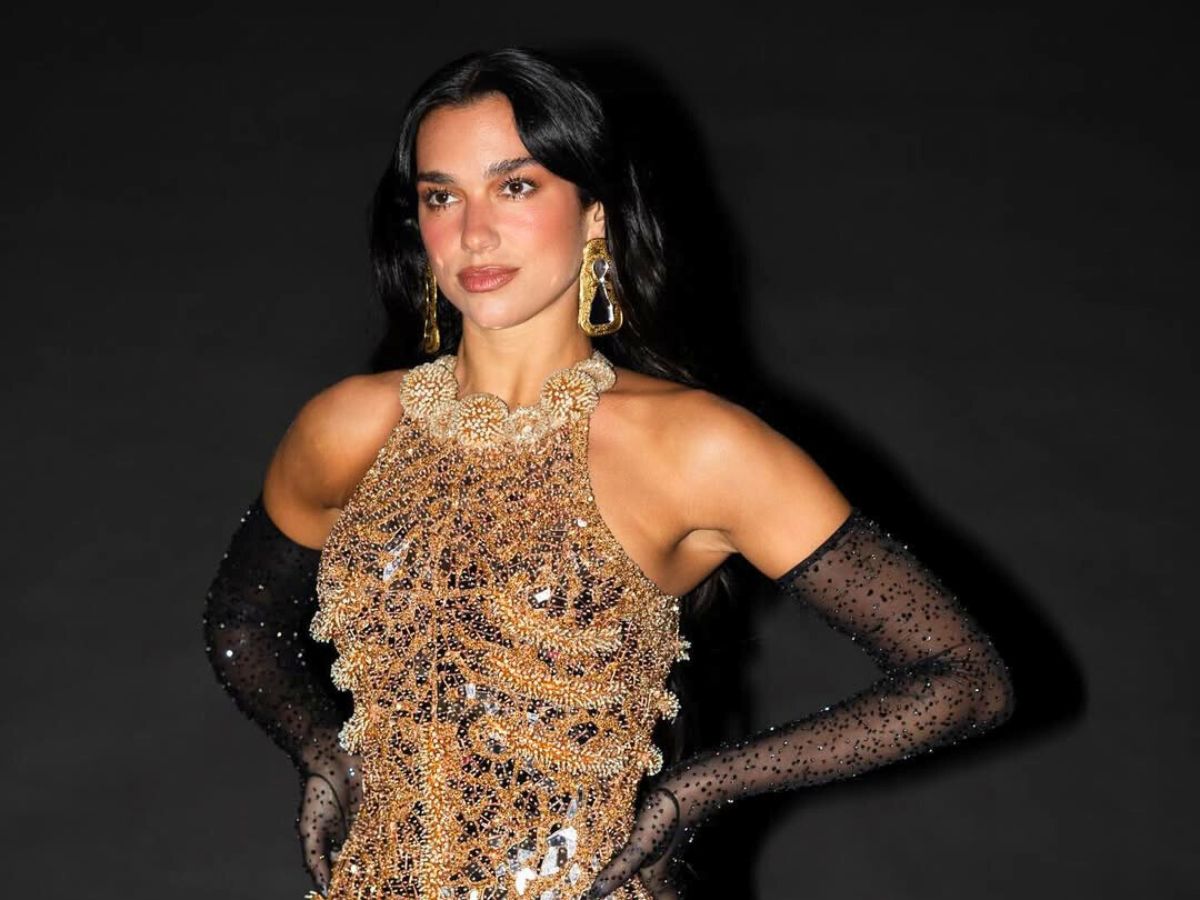 Dua Lipa: Μας αποδεικνύει ότι τα μακριά μαλλιά είναι ξανά στο επίκεντρο του στιλ