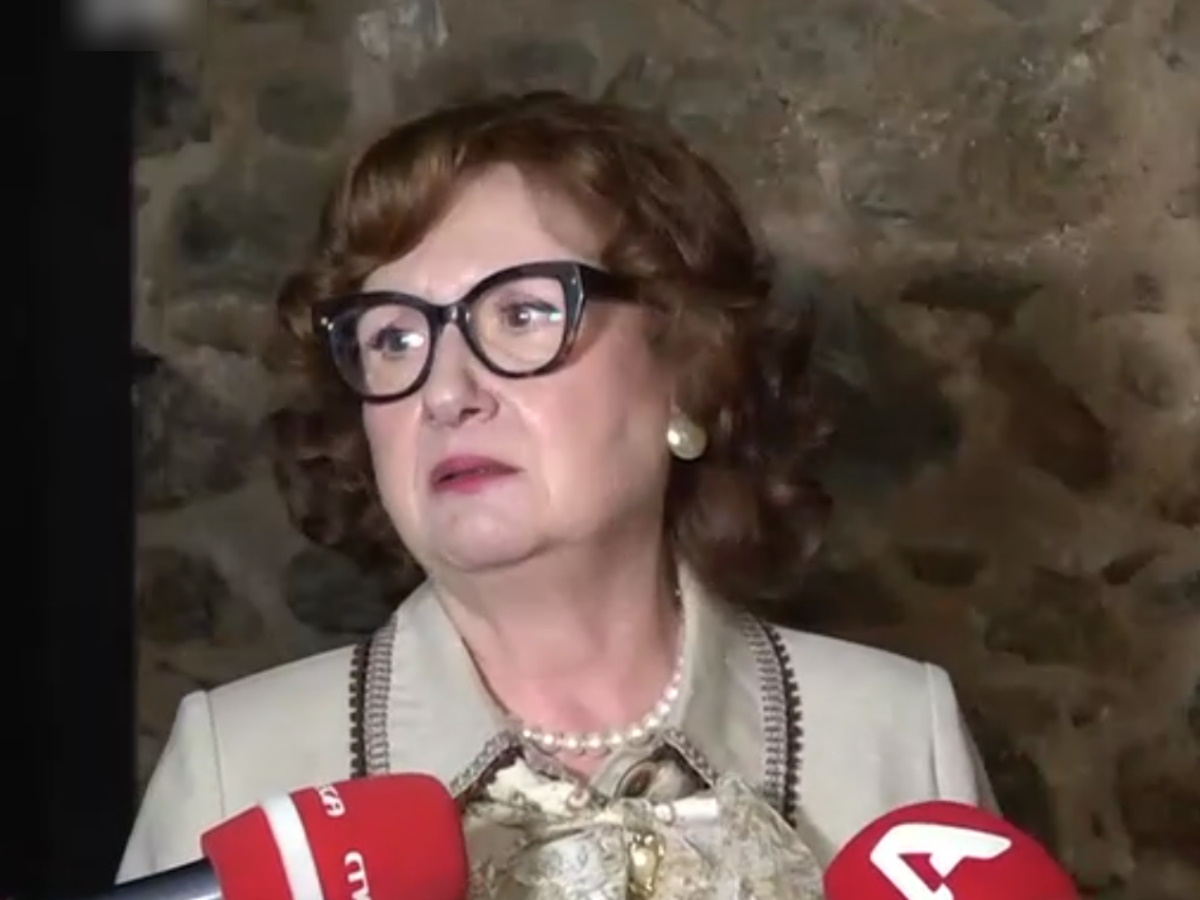 Ενοχλημένη η Φωτεινή Ντεμίρη: «Δεν μου αρέσει να απασχολώ με το διαζύγιό μου, έγινε κάτι, κοινοποιήθηκε, τέλος»