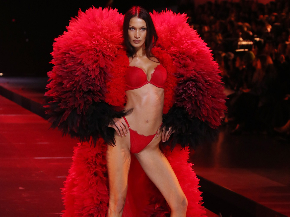 Victoria’s Secret fashion show: Όλα όσα θα δούμε απόψε στο catwalk- που θα το παρακολουθήσεις live