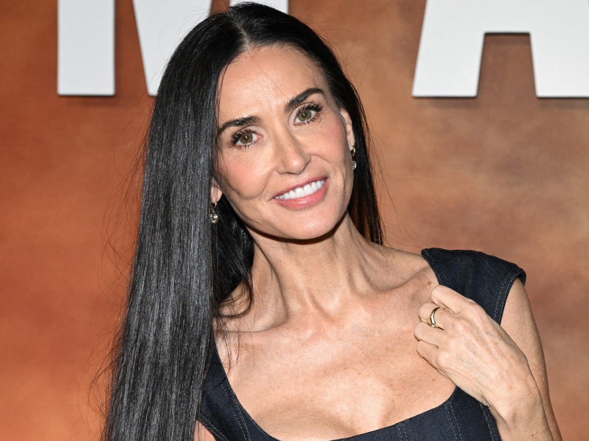 Less is More: Η Demi Moore ακολούθησε τον απόλυτο κανόνα της κομψότητας και βγήκε κερδισμένη