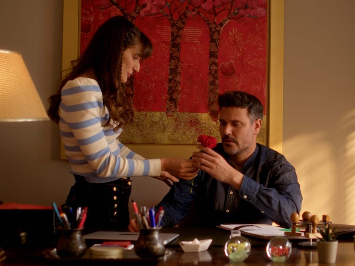 Hotel Ελβίρα: Ένας διάσημος συγγραφέας βιβλίων μυστηρίου καταφθάνει στο ξενοδοχείο και δοκιμάζει τις αντοχές όλων