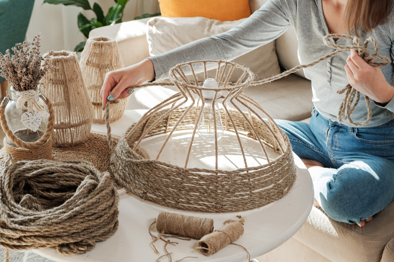 Bricolage Therapy: Γιατί το να φτιάχνεις πράγματα για το σπίτι είναι το νέο mindfulness