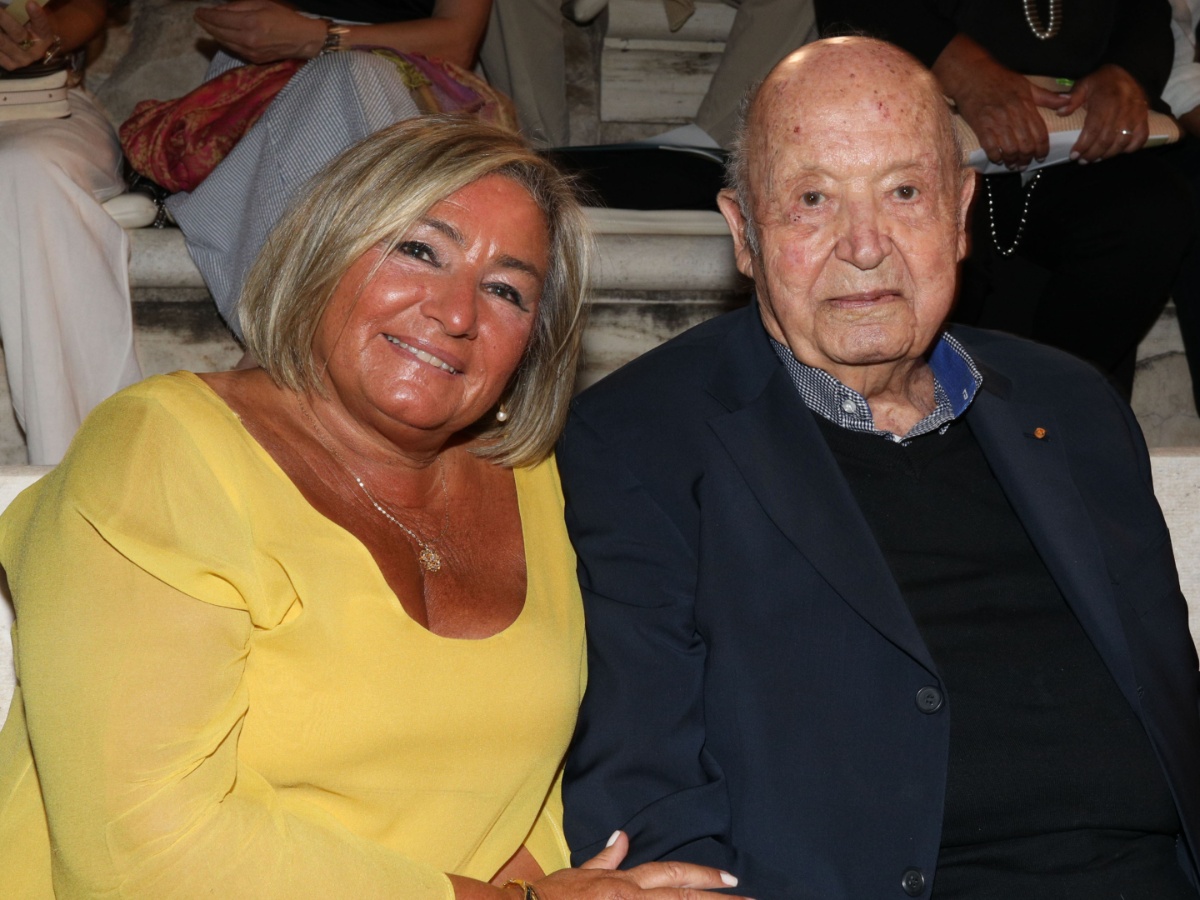 Λουκίλα Καρρέρ: Η αποκάλυψη για τον θάνατο του Μίμη Πλέσσα έναν χρόνο μετά