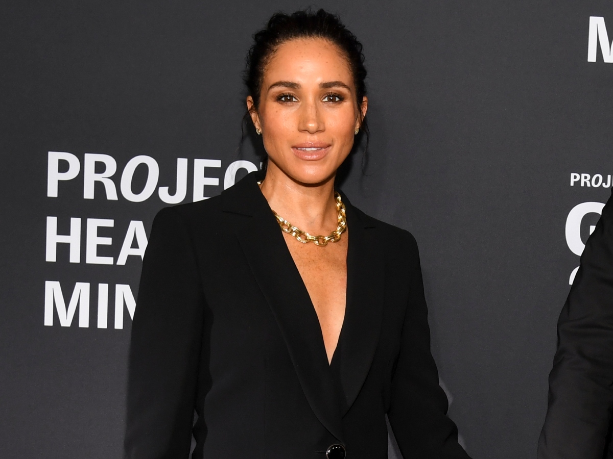 Το μανικιούρ της Meghan Markle έχει την πιο κομψή απόχρωση του φθινοπώρου