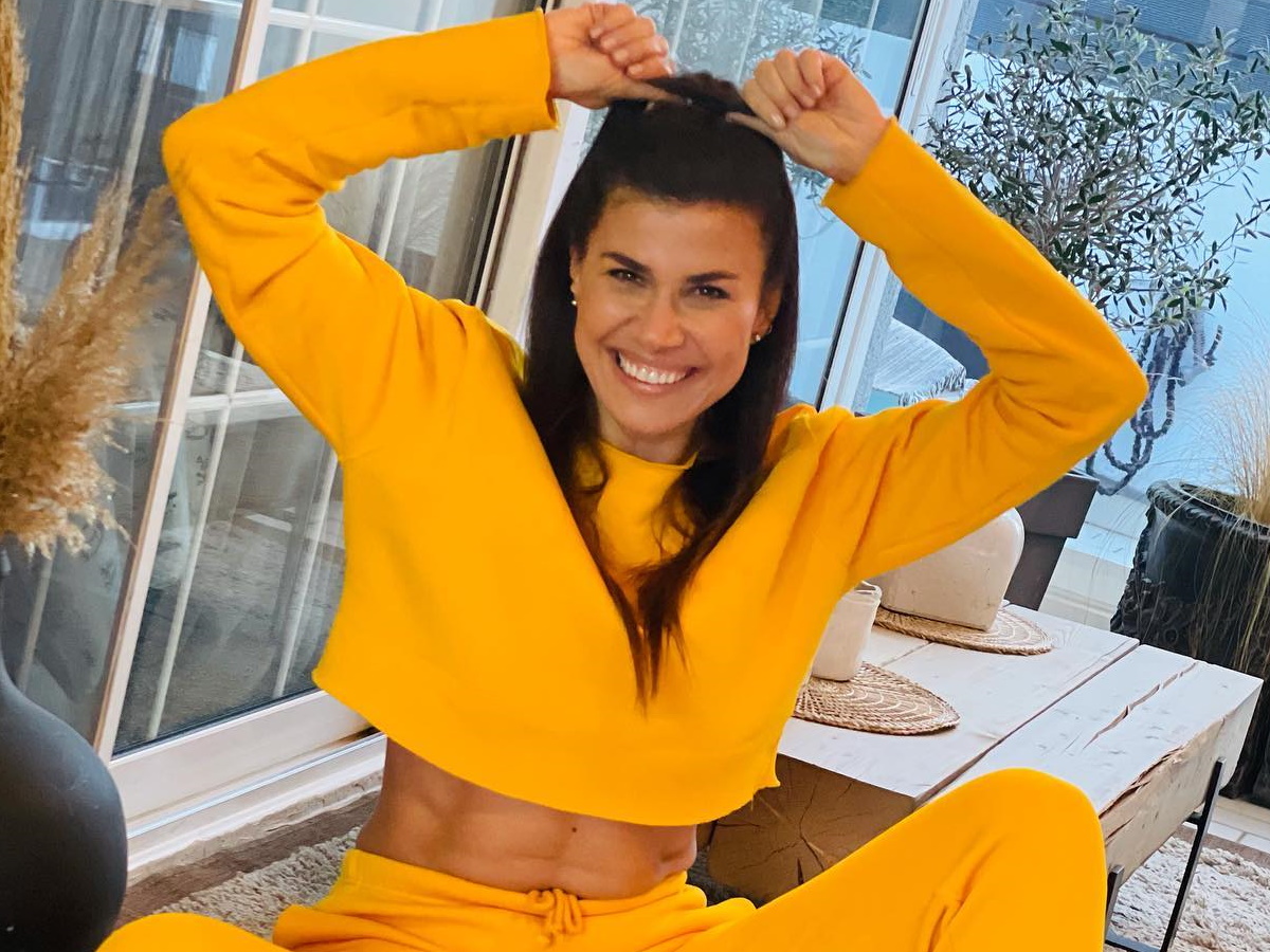 Νεσχάν Μουλαζίμ: Η selfie φωτογραφία αγκαλιά με τη νεογέννητη κόρη της