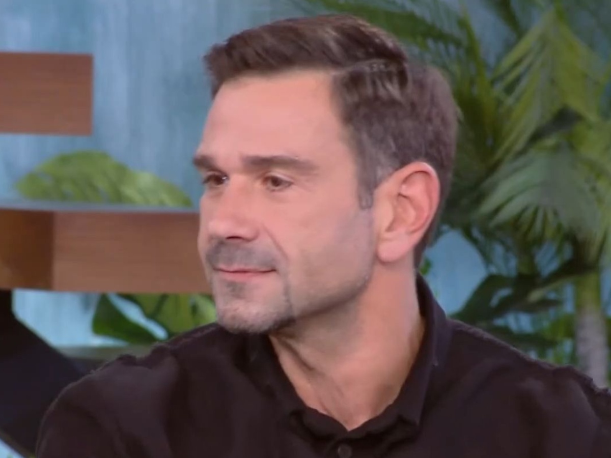 Ο Τάσος Ιορδανίδης για τον ρόλο του στη σειρά «Μια νύχτα μόνο»: «Είναι καρμικό, ήταν ο αγαπημένος του πατέρα μου στην τούρκικη εκδοχή»