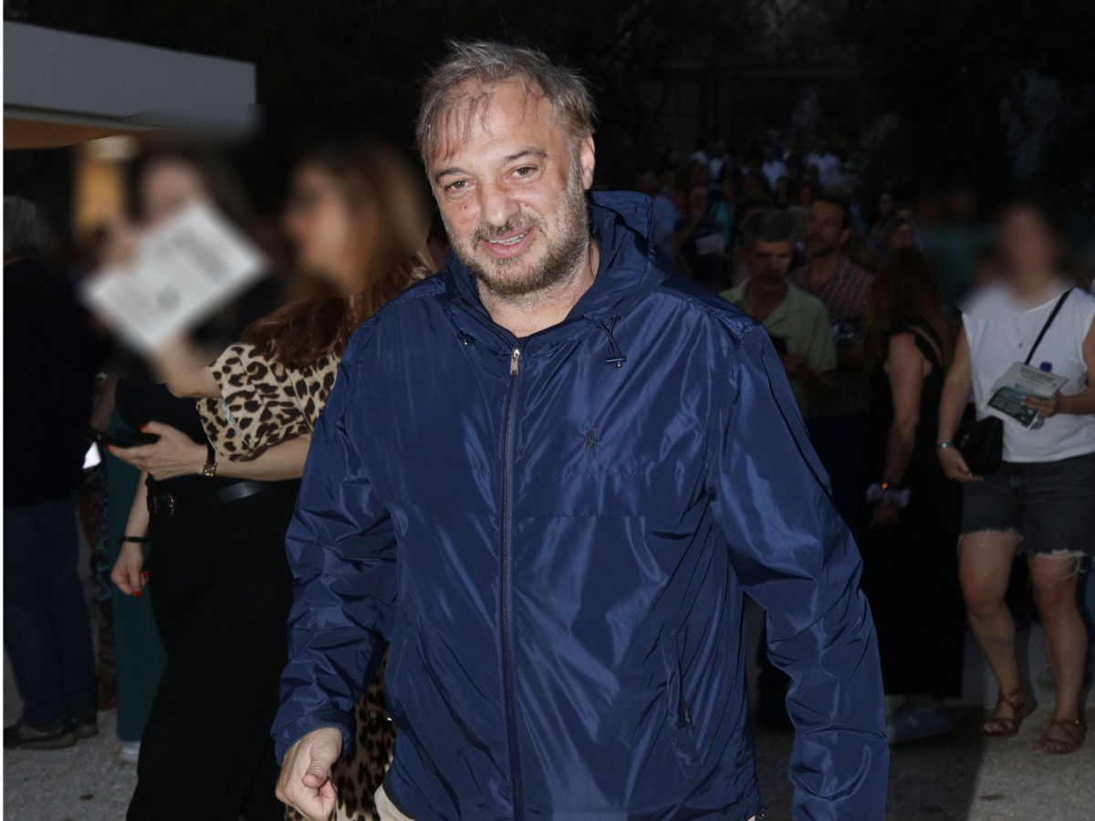 Χρήστος Φερεντίνος: Η φωτογραφία με τους δίδυμους γιους του ανήμερα των γενεθλίων τους