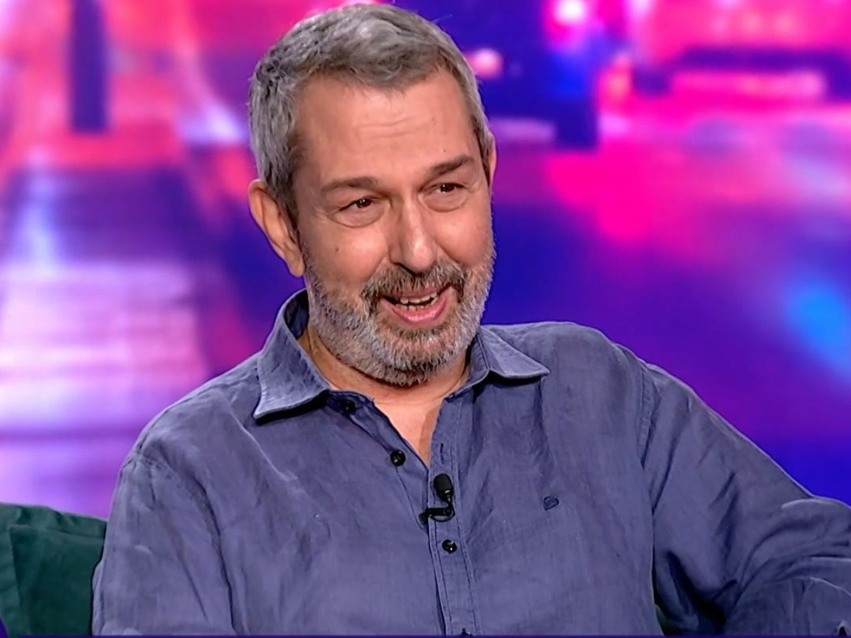 Χρήστος Χατζηπαναγιώτης για Δανάη Μπάρκα: «Είναι μια θυελλώδης κατάσταση κοινωνικότητας, με τρομάζει πολλές φορές»