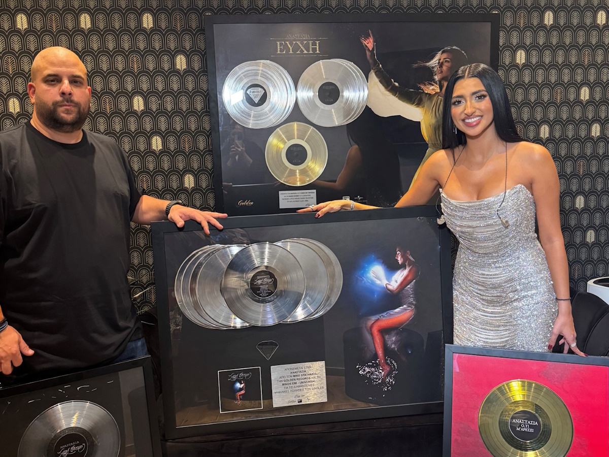 Αναστασία: Η συγκινητική έκπληξη μετά την ακύρωση της πλατινένιας απονομής του δίσκου της