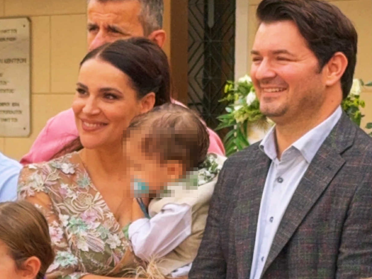 Ιωάννης Απέργης: Βάφτισε τους δυο γιους του, Ιάσονα και Οδυσσέα – Φωτογραφίες, βίντεο